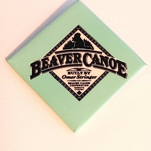 RETRO Beaver Canoe Pin Teal - Picture 1 of 2